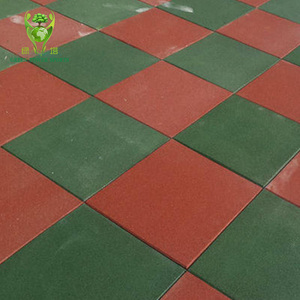 绿色塔易于安装耐用6色50x50cm 1mx1m健身房操场橡胶垫地砖