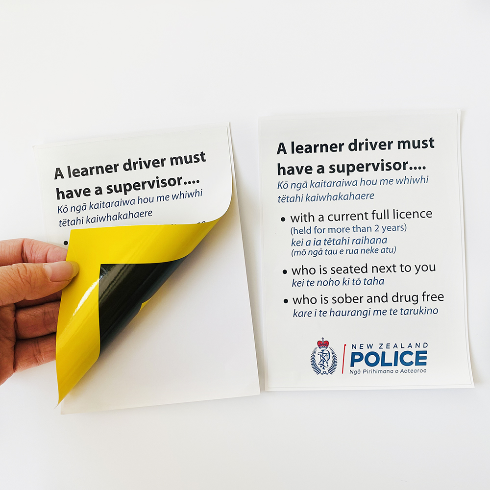 Ejemplo de pegatina para ventana C