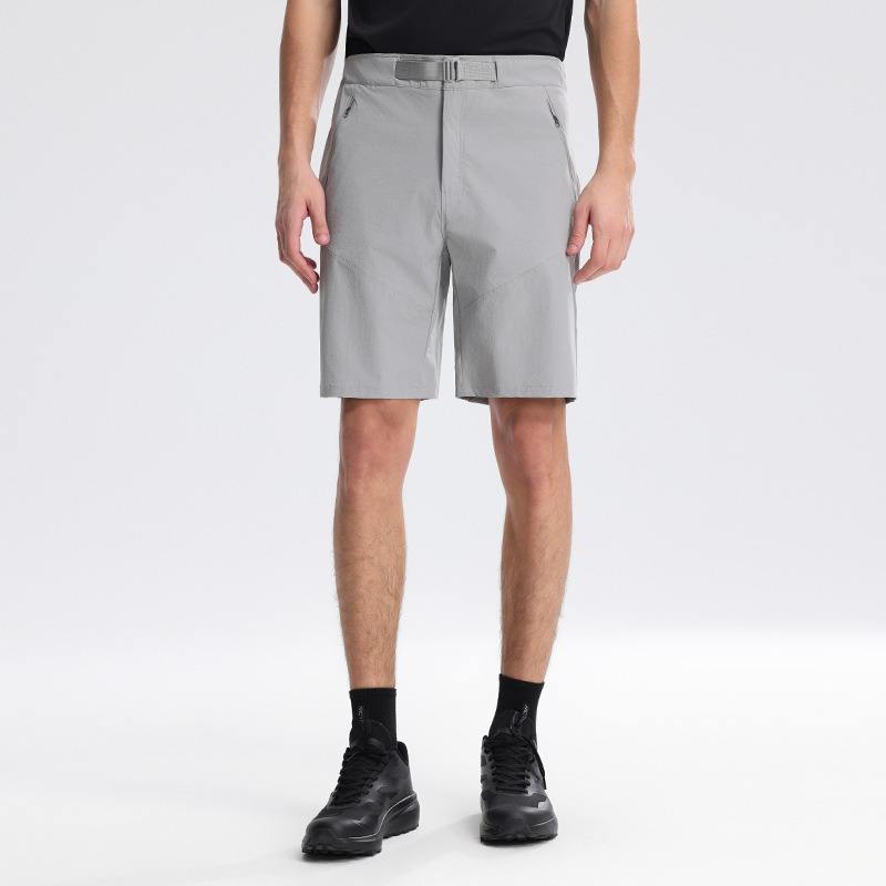 สีขาวอมเทา