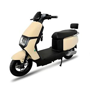 高品質の電動スクーターの最高速度は45 km/h、60-70kmの範囲であり、カスタマイズをサポートしています