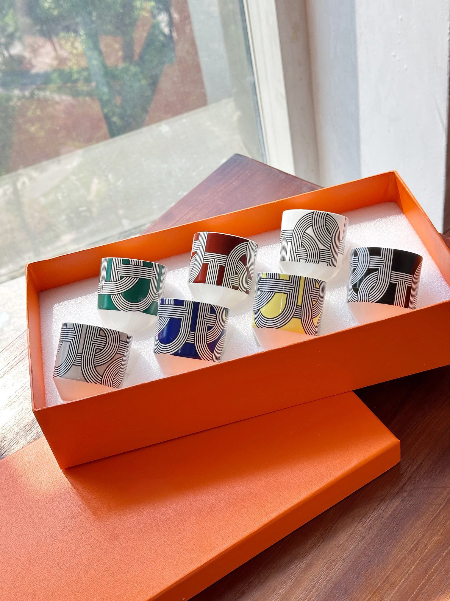 tea cups