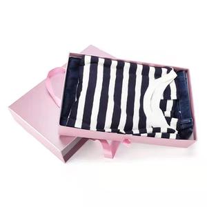 Бесплатный образец, Дешевые свадебные бумажные ящики с ручкой - Product Image 3