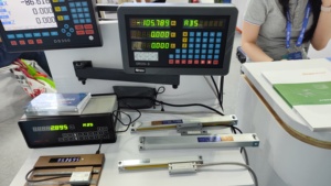 OEM Anpassbare Messwerk zeuge für lineare Magnetskalen-Encoder 2-Achsen/3-Achsen-Dro-Digitalanzeige für das Fräsen von Drehmaschinen - Product Image 5
