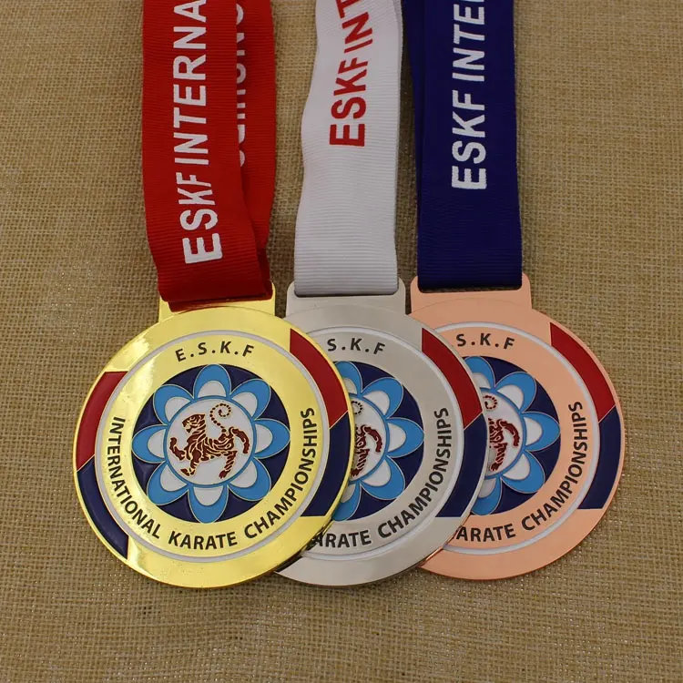 Barato deportes medalla de metal cinta personalizada Taekwondo medallas