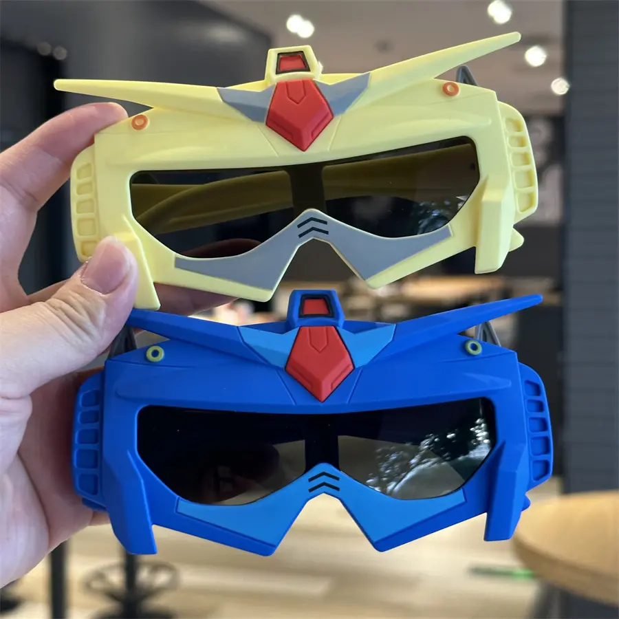 Lunettes polarisantes en silicone pour garçons lunettes de soleil en forme de dessin animé voiture homme-machine armure lunettes garçon robot lunettes de soleil pour enfants