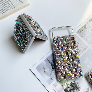 เคสโทรศัพท์มือถือแฟชั่นแบบเจาะเต็มหน้าจอสำหรับ Samsung ZFlod7/6/5/4/3เคสพลอยเทียมทำมือสุดหรูฝาครอบป้องกันการตก - Product Image 6