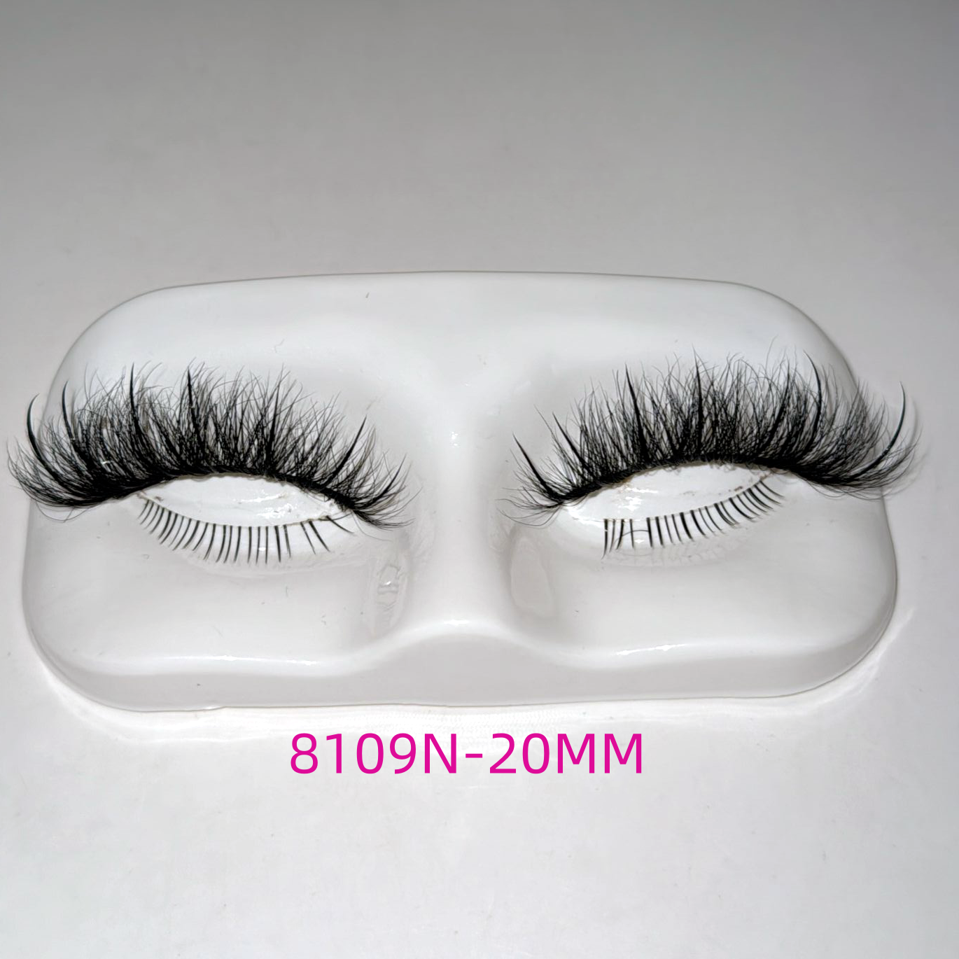 8109N--20MM--sin pestañas inferiores