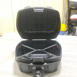 Model YB-21 Best Quality <strong>Trunk</strong> with Big Space Storage Tail Box for Motorcycles - Product Image 6