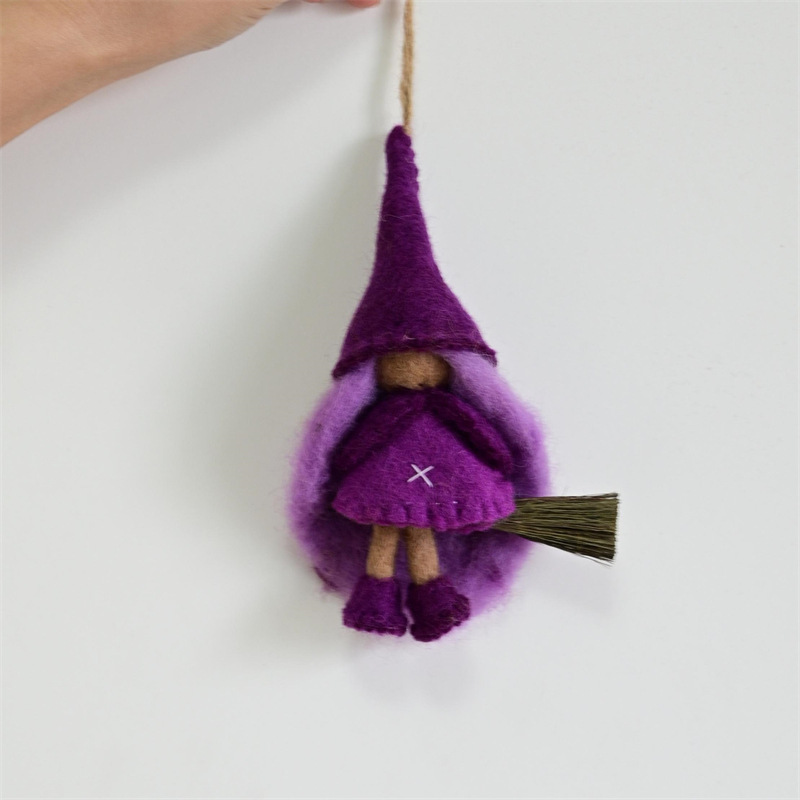Grande sorcière violette-15cm