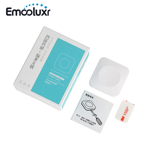 Sistema de detección de fugas inteligente alimentado por batería Válvulas de latón inalámbricas de 433Mhz con 2 mini sensor de agua sin cable y control remoto - Product Image 2