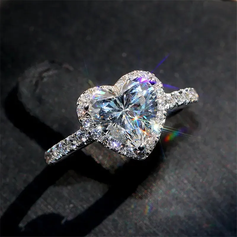 CAOSHI Venta caliente Cubic 6 Color Zirconia clásico nupcial anillo de boda banda Chapado en plata compromiso lindo corazón anillos para mujeres