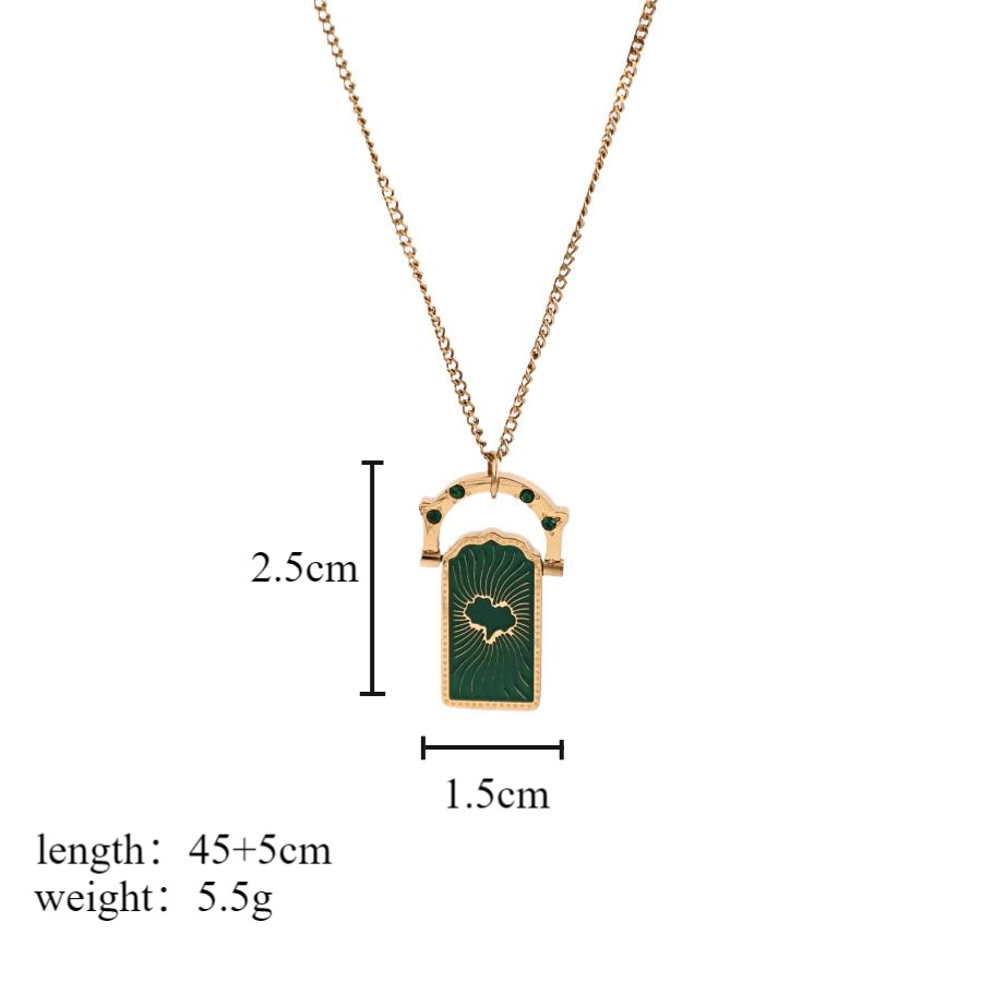 Green lucky-necklace