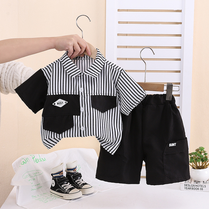 Abito a maniche corte con camicia a righe BB in broccato nero