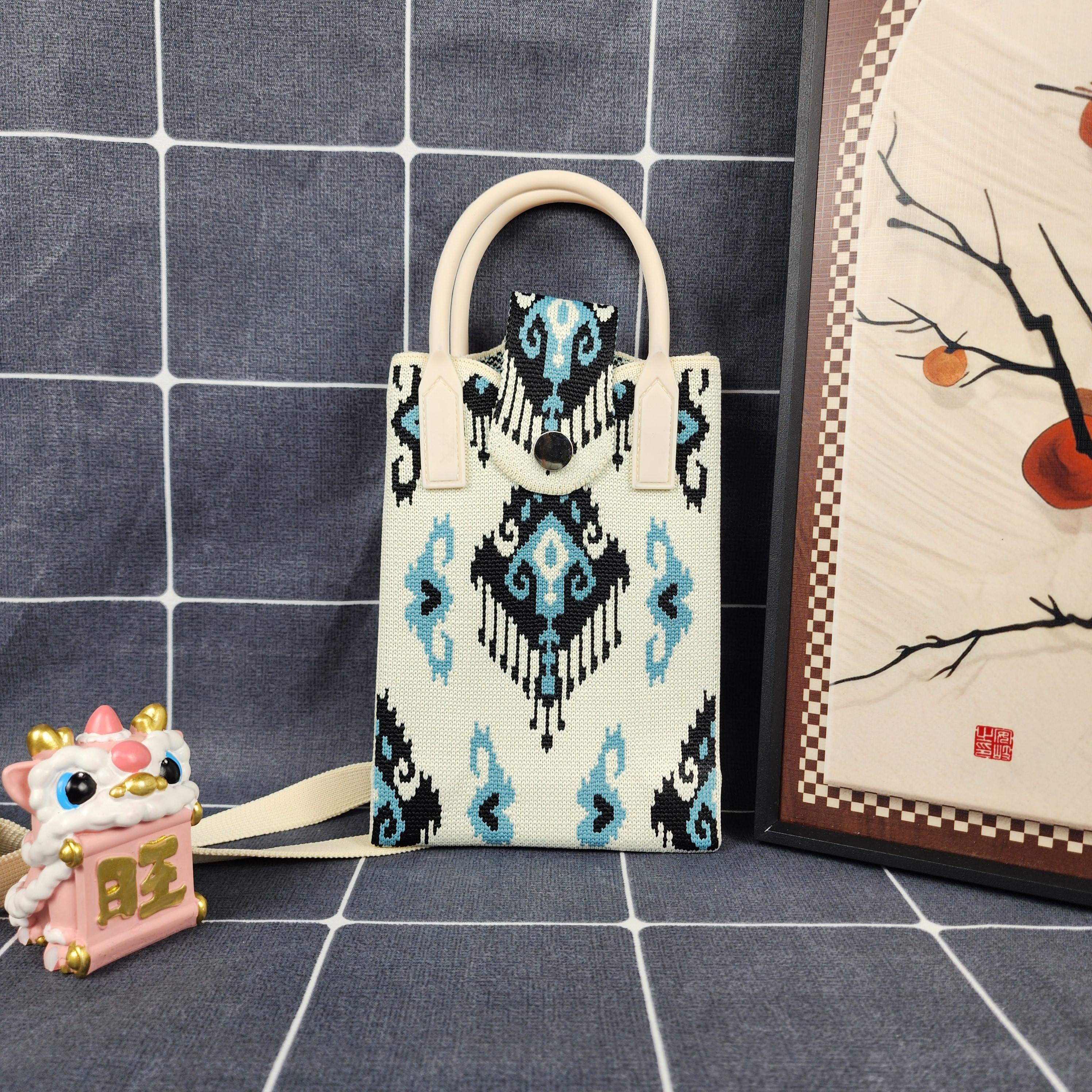 เหลืองอ่อน