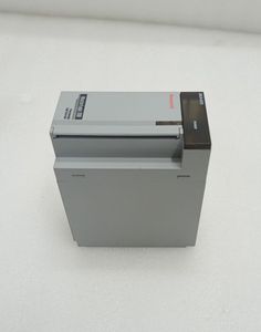 2MLR-AC23 Master Logic 2000 programmierbarer Logikregler 2MLR-AC23