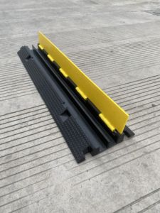 Chixin 2 kanal kauçuk kablo koruyucu - Product Image 5