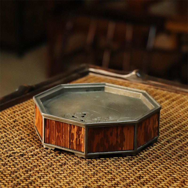 Hexagonal spotted bamboo, 14.5*14.5*4.3 mm.
