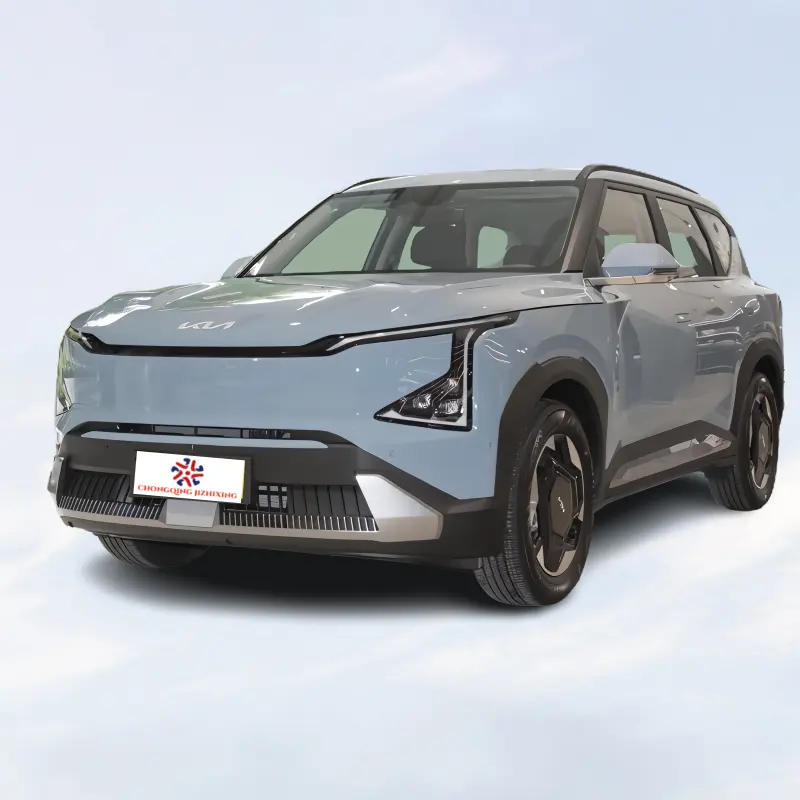 سيارة رياضية متعددة الأغراض ماركة كيا جديدة موديل EV5 لعام 2024 صُنعت في الصين، مركبات كهربائية تعمل بالطاقة الجديدة، متوفرة في المخزون
