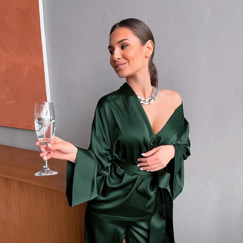 สีเขียว