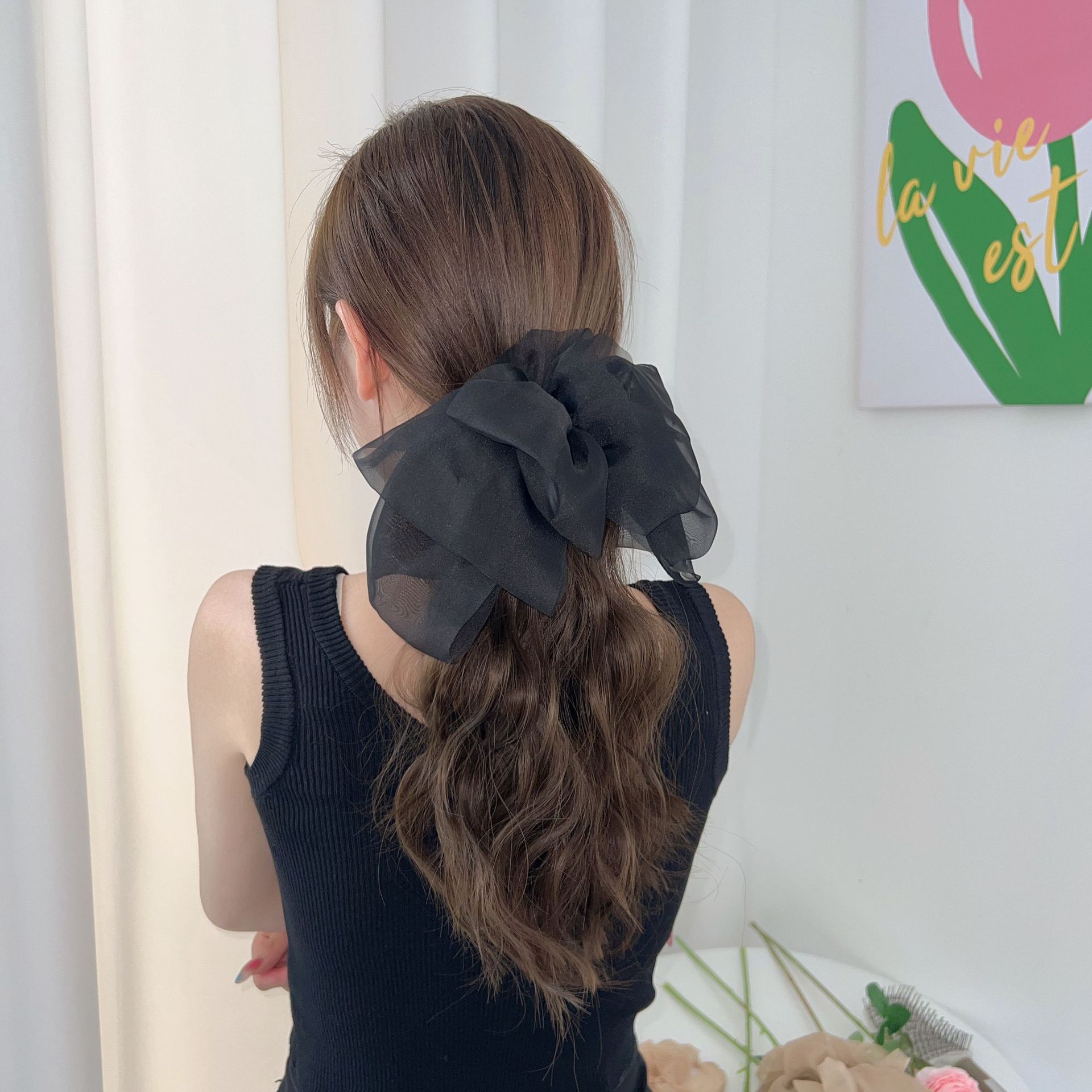 Brown-organza arc