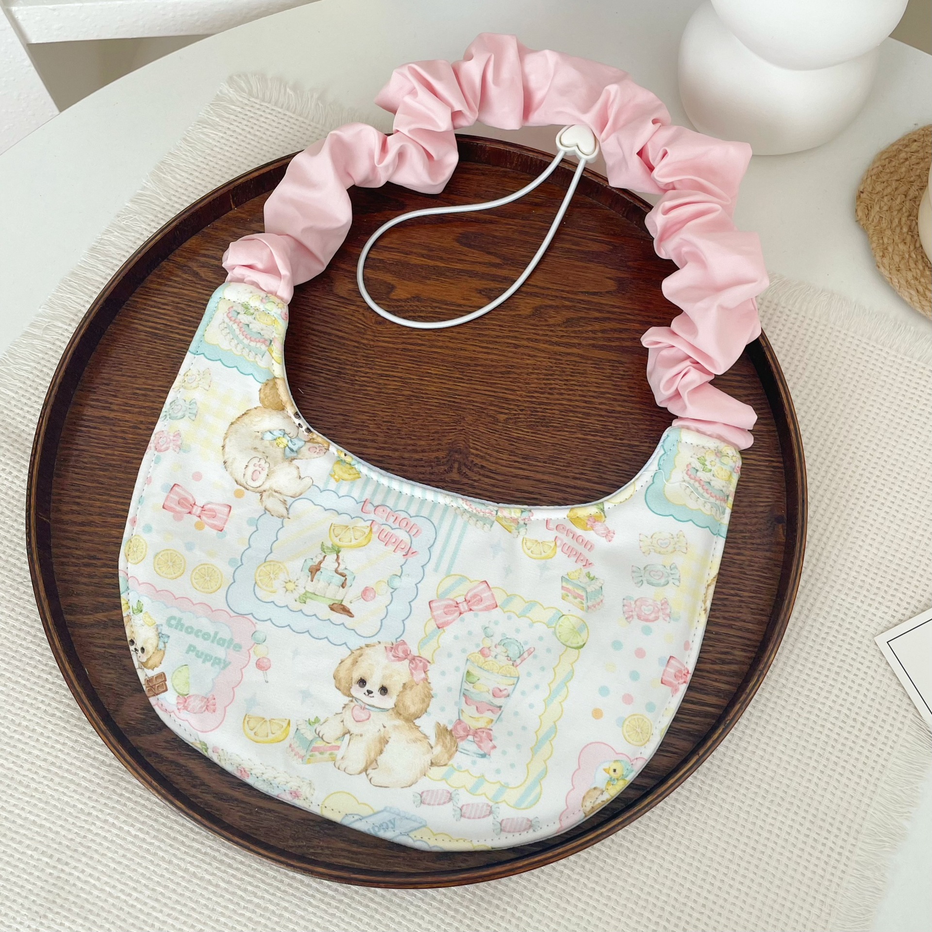 Thickened bib with lemon and puppy design