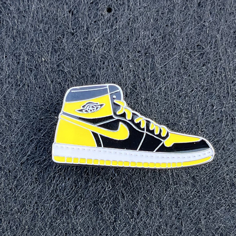 Tête jaune-noir-jaune