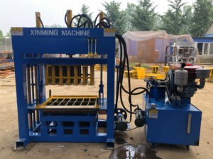 QT4-30 स्वचालित गूंथ ब्लॉक मोल्डिंग मशीन शुरू व्यापार कंपन ब्लॉक ईंट बनाने मशीनरी बिक्री के लिए अच्छी कीमत - Product Image 3