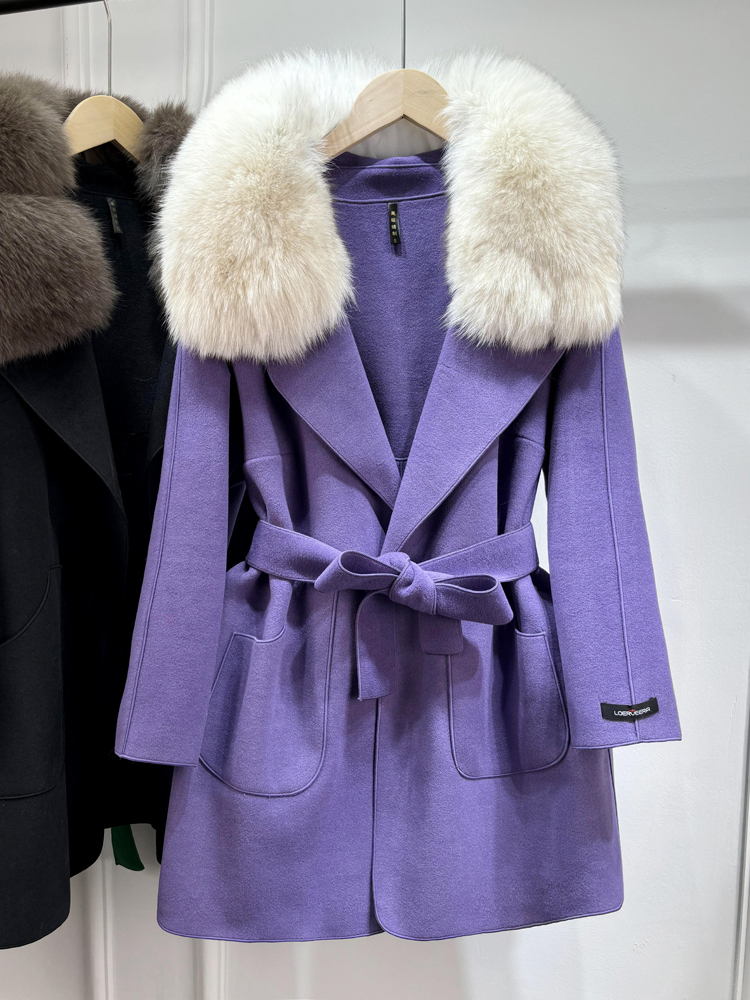 Beige morado