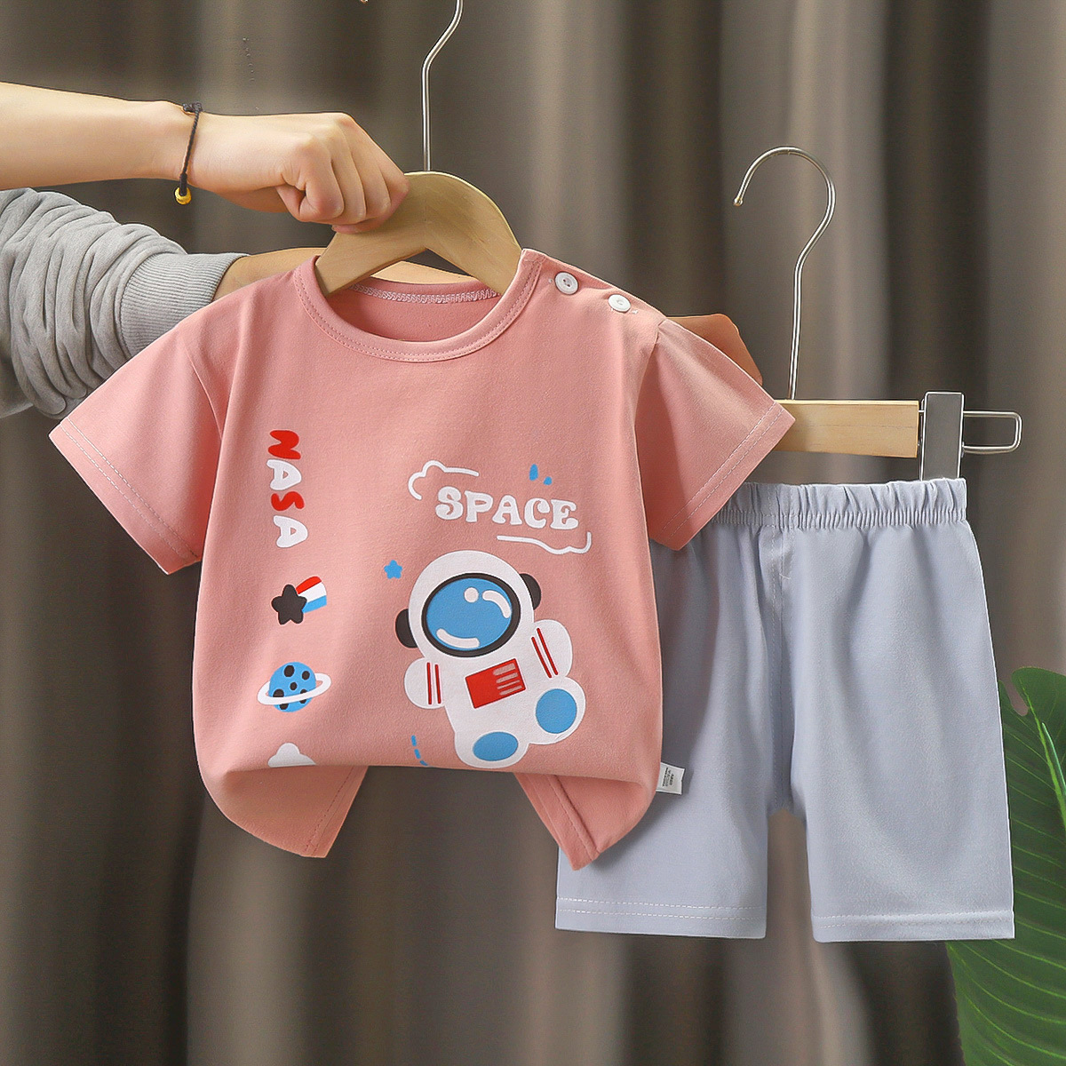 Ensemble à manches courtes motif astronaute