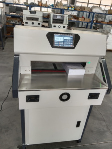 Tagliacarte per programma automatico elettrico Ceram in ferro assemblato di alta qualità - Product Image 3
