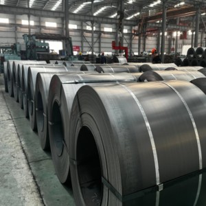 高品质St37热轧碳钢卷黑铁HRC <span class=keywords><strong>Hr</strong></span> S235jr S355jr SAE1006 Q235B Ss400 ASTM A36热轧钢