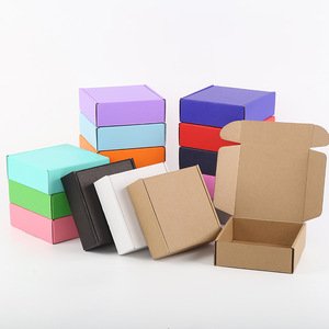 新着カスタマイズ紫送料箱メーラーボックスゴールドスタンプ付き帽子クロスギフト化粧品包装