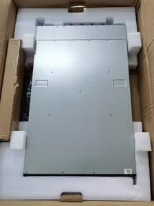 Juniper-Interruptor de red Ethernet con software, sistema de alimentación de CA doble y salida de flujo de aire, 128 puertos, 128X100G, 4U, 2 unidades
