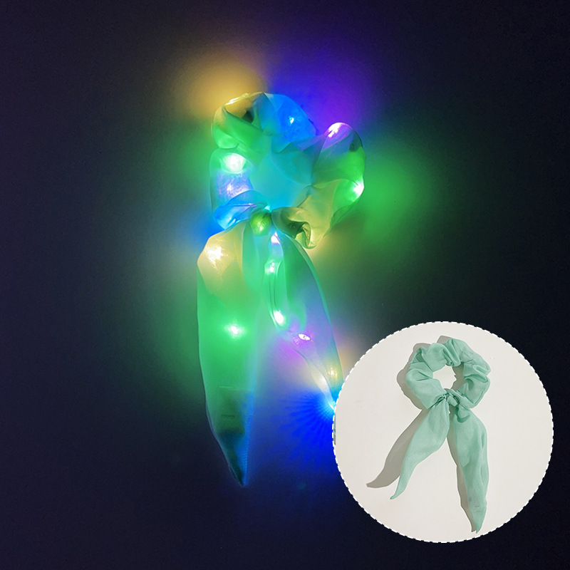 Rabbit ears light green with light