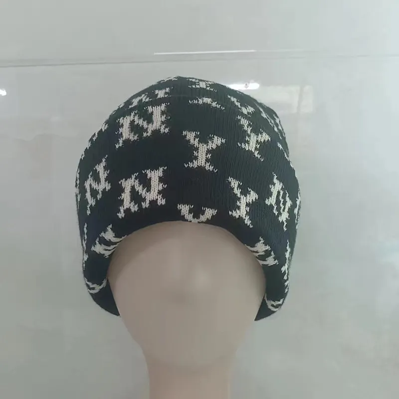 Bonnet en tricot unisexe avec lettre et logo Vente en gros