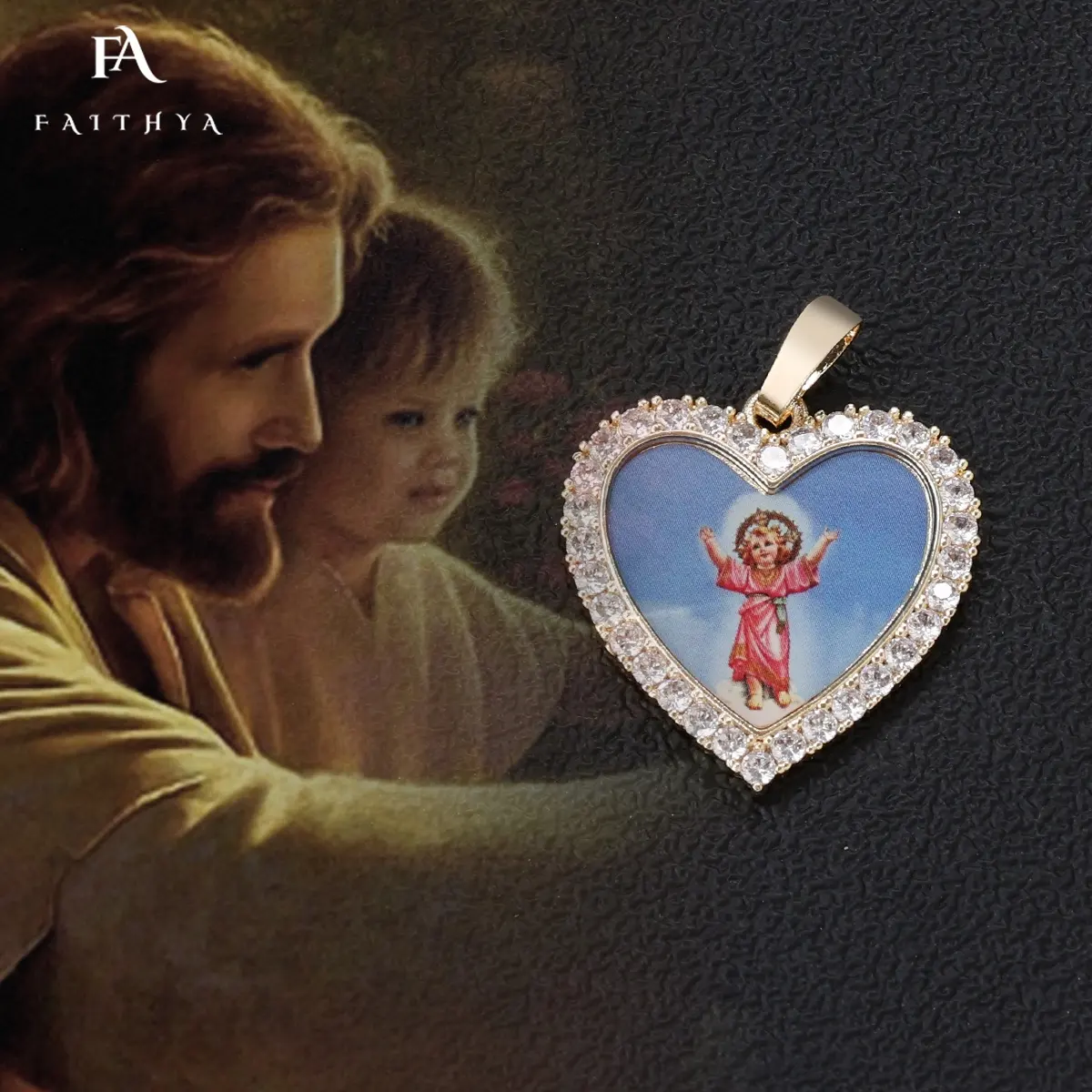 FP1105 Vintage Holy Child Jesus Miraculous Divine Heart-shaped Design Divino Nino Baby Jesus Religious CZ Charm Pendant Small