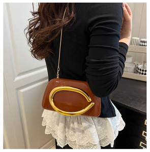 <strong>2025</strong> New Fashion Retro PU Leather Portable Women's Luxury Clutch Shoulder Bag Ladies Chain Crossbody Bags