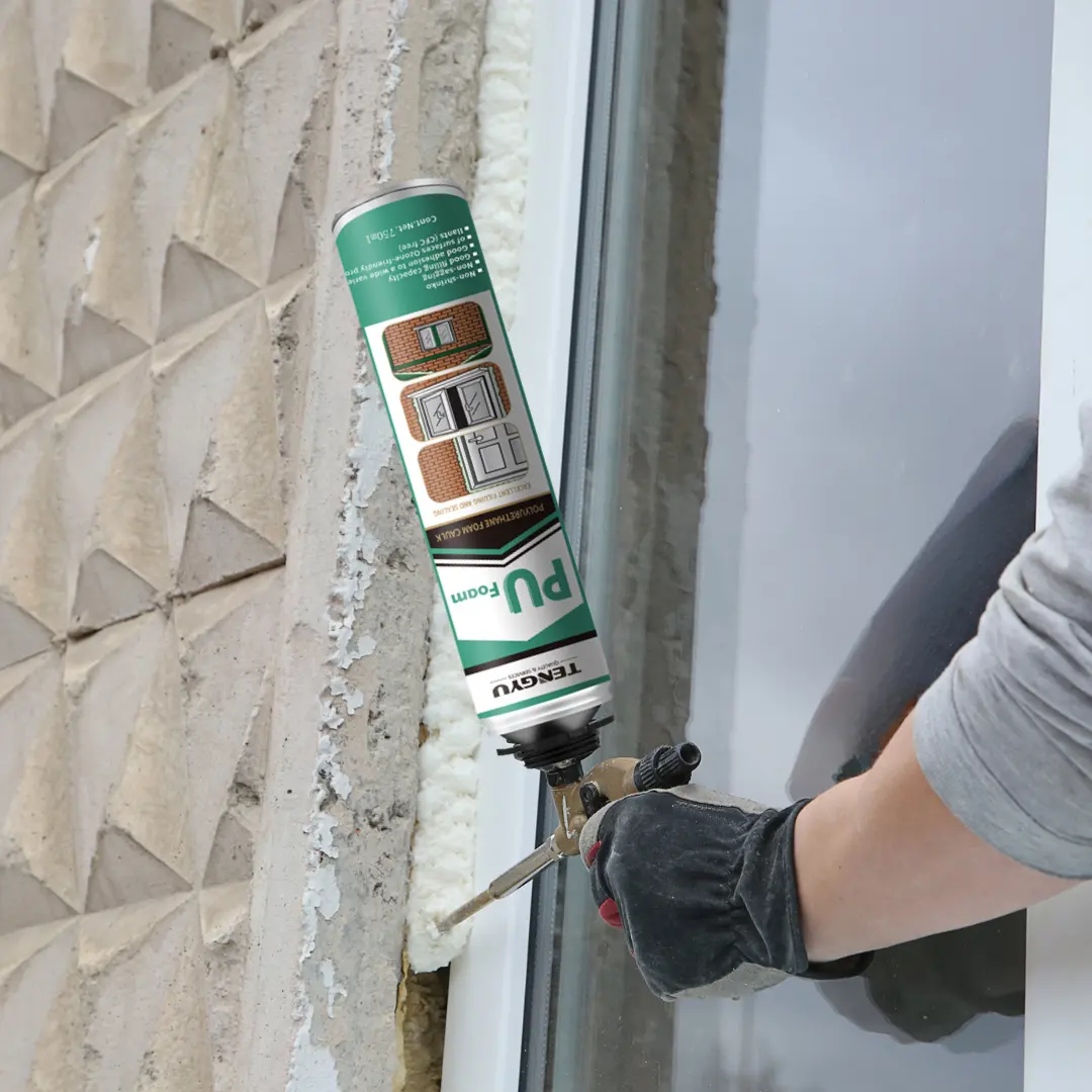 750ml waterproof expanding polyurethane pu foam for doors and windows