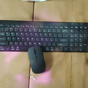 Juego de teclado y ratón retroiluminado LED inalámbrico de alta calidad en Español Árabe portugués ruso idiomas - Product Image 1