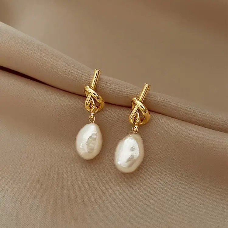 französischer Barock geformt Perle anhänger Ohrringe feminine Nische Mode alles Design Sinn Knoten Ohrringe