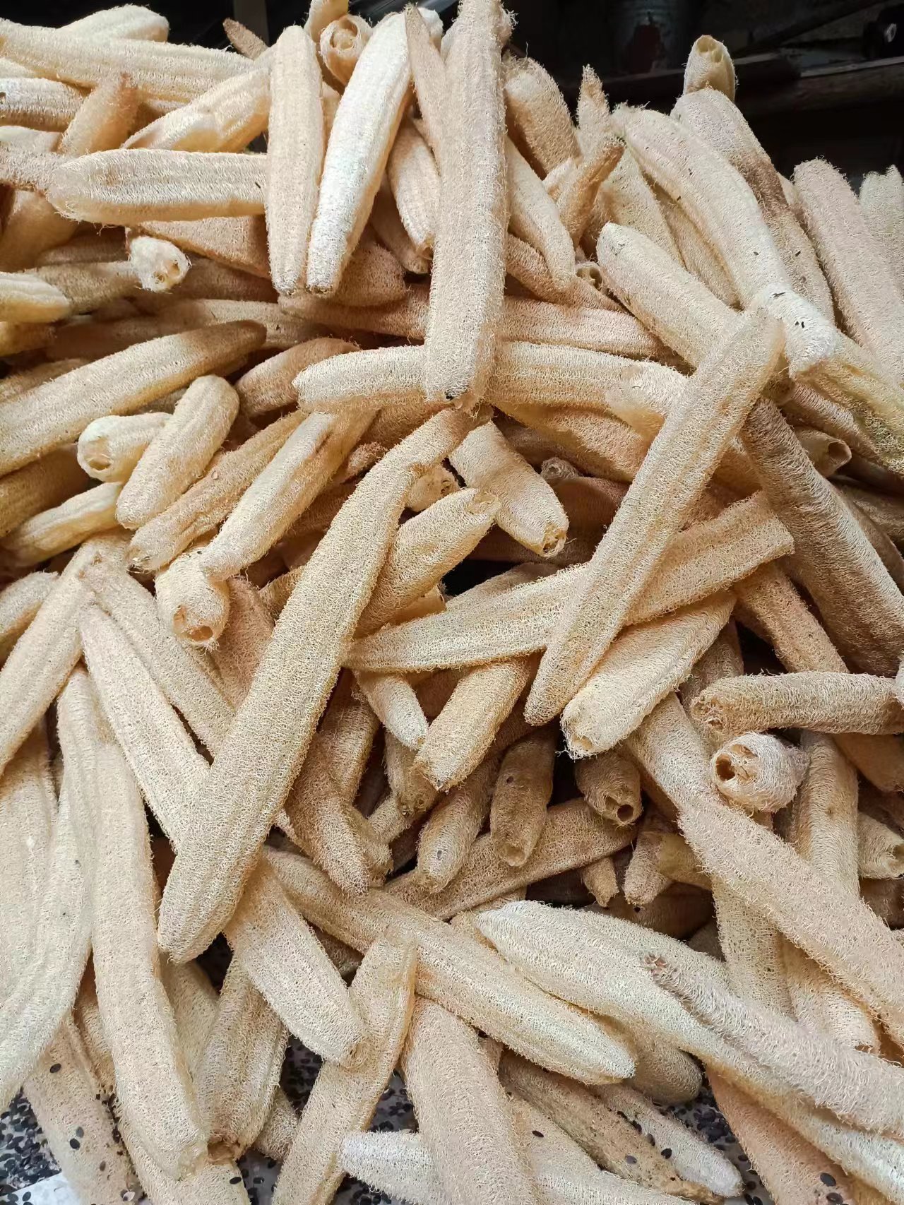 Natural colour 41-45cm