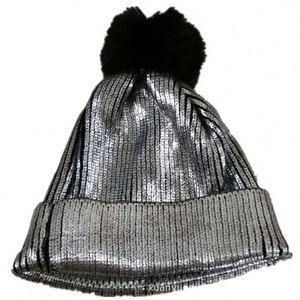 Женская вязаная шерстяная шапка с логотипом - Product Image 6