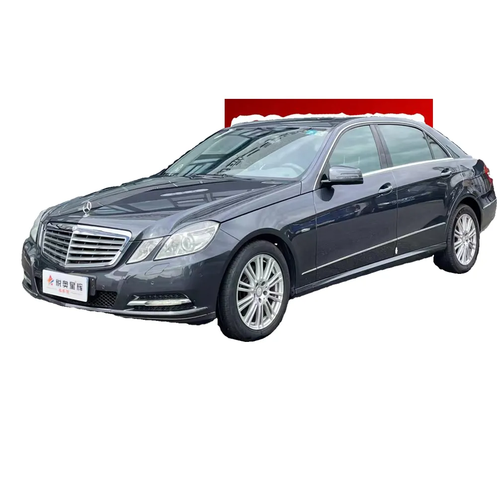 سيارة مستعملة من طراز Mercedes-Benz E-class E260L لعام 2012 في حالة جيدة