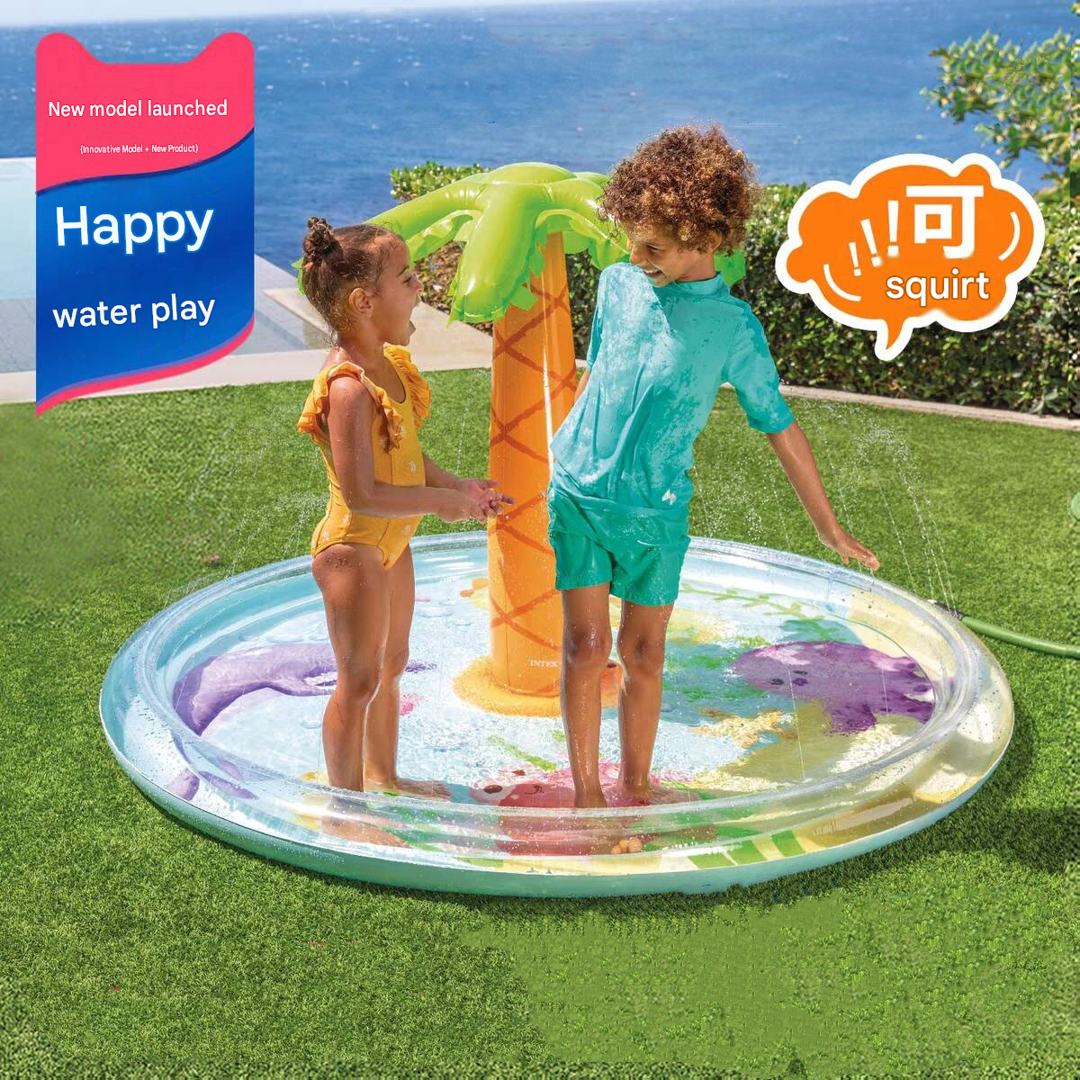 Fuente circular inflable con forma de cocotero.