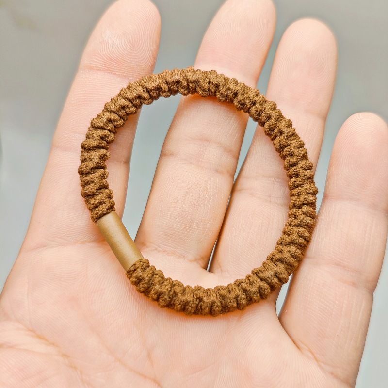 Élastique à cheveux crème style tube à volants