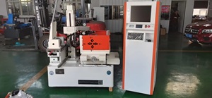 Armadio ad alta velocità macchina per il taglio del filo CNC DK7735 EDM macchina viaggio chiave edm - Product Image 2