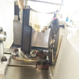 Yüksek hassasiyetli GSK CNC kontrol sistemi TP600 Small dikey Fanuc küçük Metal işleme için otomatik torna işleme merkezi - Product Image 4