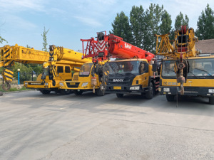 סאני 25T מנוף משומש סיני 25טון מנוף כל השטח QAY25 מנוף משאית משומש