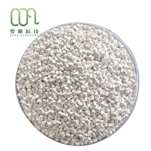 Masterbatch bianco ad alte prestazioni, contenente biossido di titanio e carbonato di calcio, utilizzato per la formatura di tubi - Product Image 1