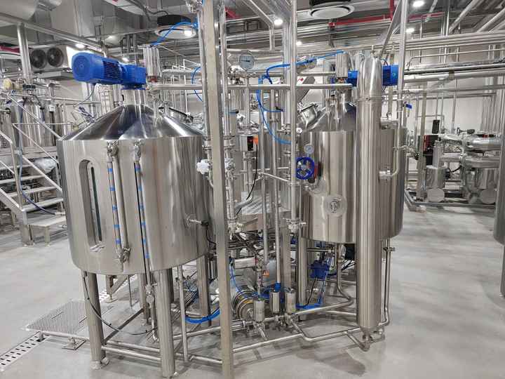 Mini macchina birreria All-in-One 100L 200L sistema di produzione elettrica per ristoranti Bar birra